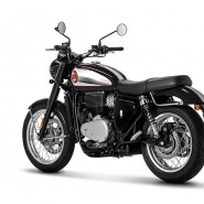 BSA Gold Star 650 - Midnight black