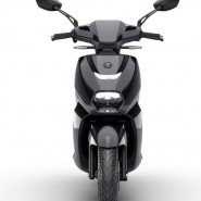 PEUGEOT KISBEE SE 1 BATTERY ELECTRIC (PEARLY BLACK)