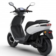 PEUGEOT KISBEE SE 1 BATTERY ELECTRIC (SIRUS WHITE)