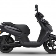 PEUGEOT KISBEE SE 1 BATTERY ELECTRIC (PEARLY BLACK)