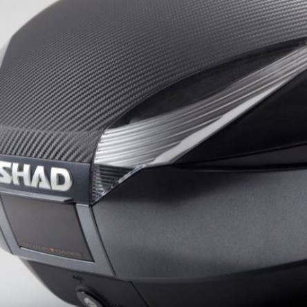 MALETA SHAD SH48 GRIS FOSC/NEGRE (+TAPA CARBONI)