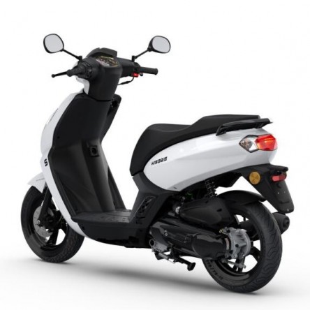 PEUGEOT KISBEE S 4T 50cc (ICY WHITE)
